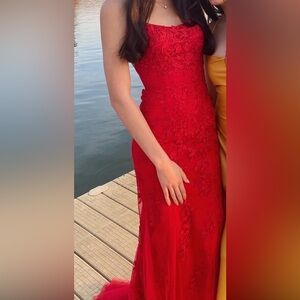 Sherri Hill Elegant Red Lace Dress